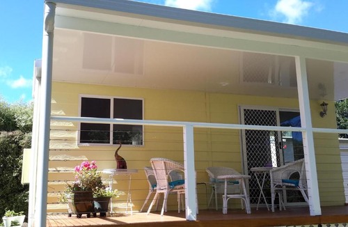 Bundanoon House | The Best Exotic Magnolia Cottage