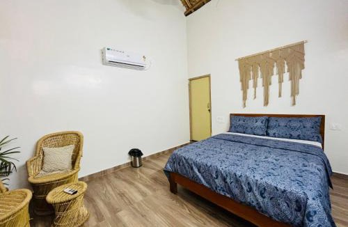 Kamalapur Hotel | THE BOHO CHALET