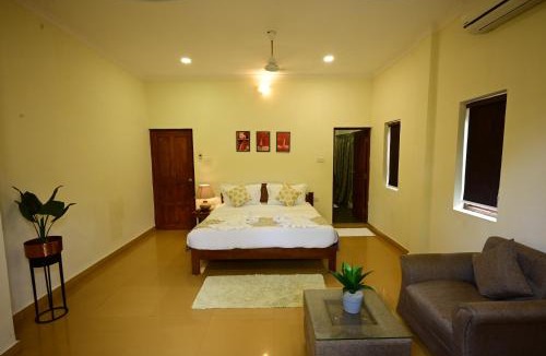 Aguada Fort Area Hotel | The Bougainvillea