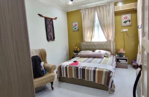 Taman Rakyat Mergong House | The Bungalow Homestay By Cheta