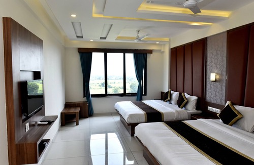 Ahmedabad Hotel | The Castle Crown - Hotel Royal Square, Ahmedabad
