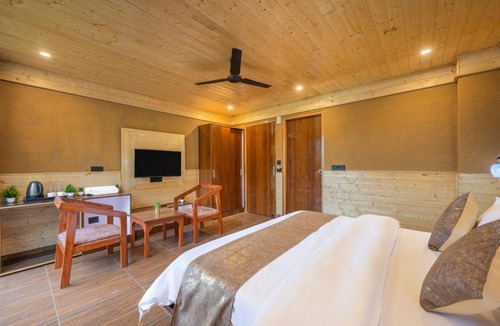 Fagu Apartment | The Charvi Grand Heights l The Stargaze Café l 360 Mountain View l Open Air Multi Cuisine Restaurant l Power Backup Available l Managed By ExoticStays Group