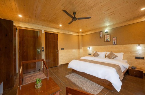 Fagu Apartment | The Charvi Grand Heights l The Stargaze Café l 360 Mountain View l Open Air Multi Cuisine Restaurant l Power Backup Available l Managed By ExoticStays Group