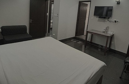 Budaun Hotel | The Club Inn Rivira Hotel Bahedi UP