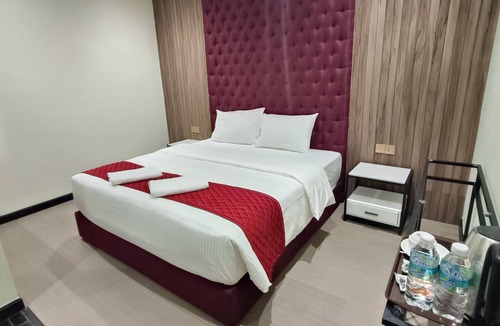 Bayan Lepas Hotel | The Corum View