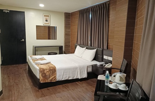 Bayan Lepas Hotel | The Corum View