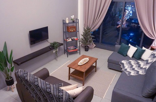 Mutiara Damansara Apartment | The Dwellings - Cormfy & cozy short break getaway