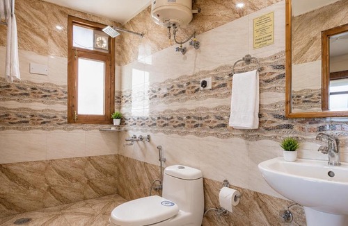 Mashobra Hotel | The Elena Holiday Cottage, A Comfortable & Luxury Stay - Best Selling Cottage 2025-26