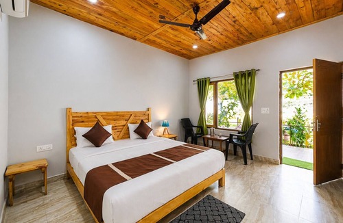 Bail Parao Resort | The Evergreen Hotel