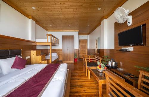 Fagu Apartment | The Family Paradise Kufri! Mountain View! Near adventure activities! BY THE TIKKER