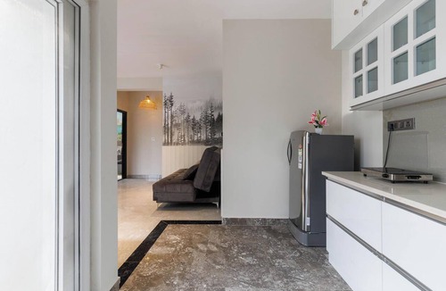 Hosur Villa | The Garden Stay by Stayjade Pool Lawn 1h HSR