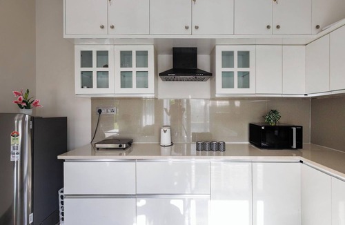 Hosur Villa | The Garden Stay by Stayjade Pool Lawn 1h HSR