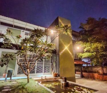 Bukit Baru Villa | The Gardens Villa Melaka Private Pool Villa Karaoke, BBQ & Snooker Up to 34 Guests