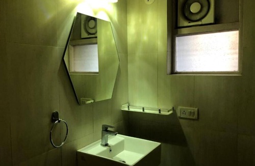 Calangute Hotel | The Golden Leaf Boutique Hotel - Deluxe Family Suite 1