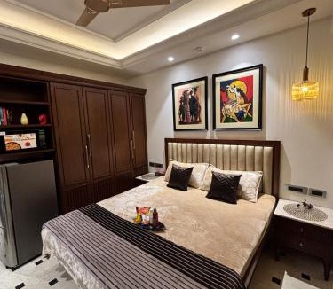 Gurugram Apartment | The Golden Nest