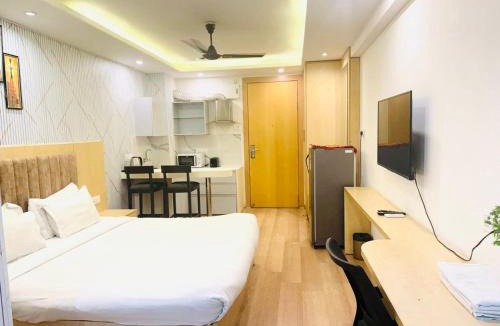 Shyam Nagar Apartment | The Grand Anukampa Studio by Anks Hospitality