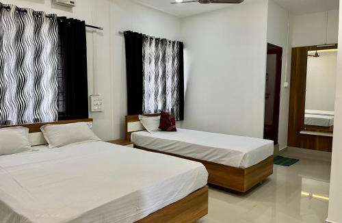 Kanjikode Hotel | The Grand Inn