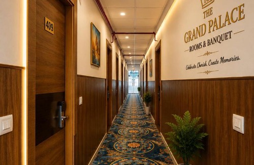 Indirapuram Hotel | The Grand Palace Rooms And Banquets