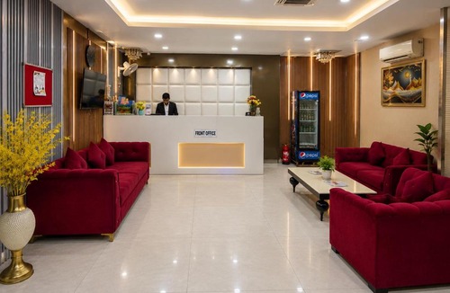 Indirapuram Hotel | The Grand Palace Rooms And Banquets
