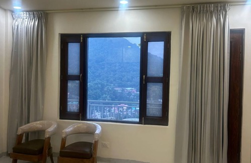 Gunehr Hotel | The Grand View