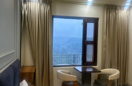 Gunehr Hotel | The Grand View