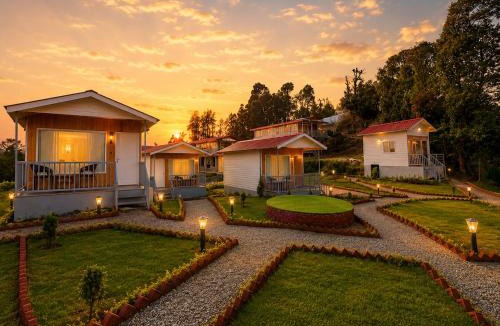 Kempty Range Hotel | The Grand View Resort Buranskhanda Dhanaulti