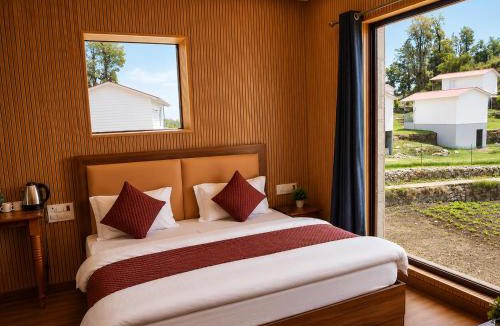 Kempty Range Hotel | The Grand View Resort Buranskhanda Dhanaulti