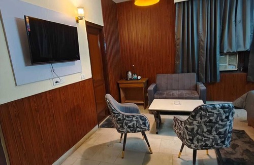 South Extension Hotel | The Grey Leaf Residency