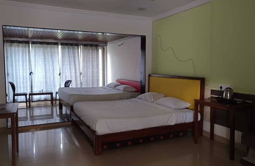 Kadadhe Hotel | The Heart of Heaven