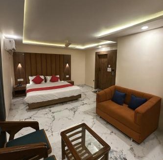 Srinagar Hotel | The Heritage Chinar by Ackee Tree