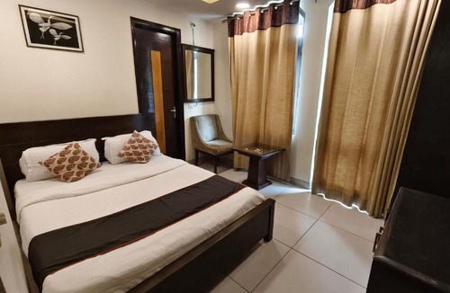 East of Kailash Bed & Breakfast | The Hermitage by The Cosy Hotels Near Lotus Temple