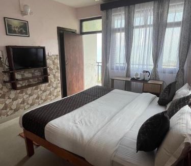 Majkhali Hotel | The Himalayan Munros