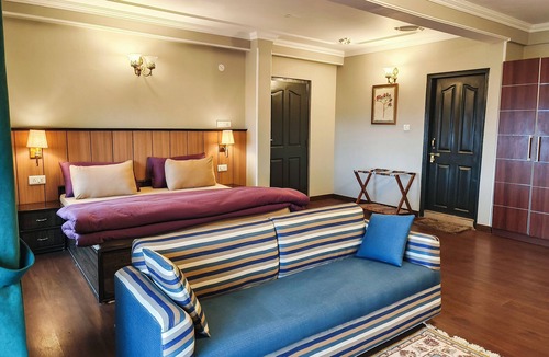 Theog Bed & Breakfast | The Himalayan Shire