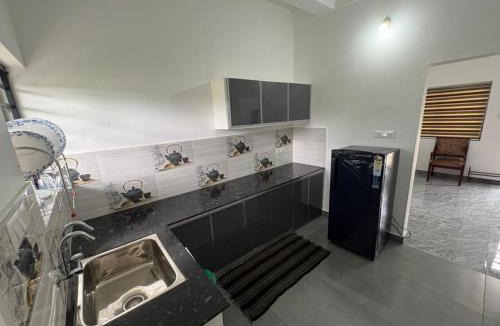 Alwaye Hotel | The Home Apartment