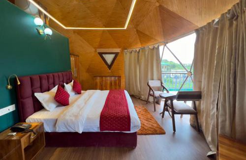 Tehri Resort | The host