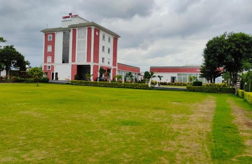Ambikapur Hotel | The Kamoda Resort