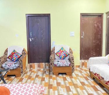 Gobind Dham House | The Kuari crown Home stay