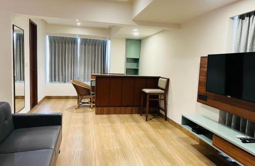 Gandhinagar Hotel | The Lemon Grass Hotel