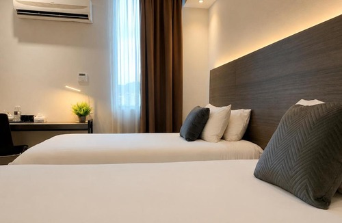 Taman Mergong Jaya Fasa 1 Hotel | The Leverage Business Hotel - Bandar Baru Mergong