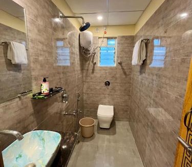 Kolkata Hotel | The Little Heaven Hotel near Kolkata Airport