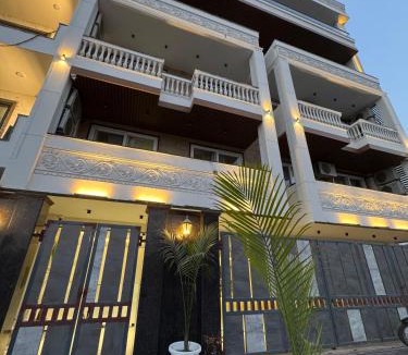 Gurugram Apartment | The Lodgers One and Two BHK Service Apartments Sector 45