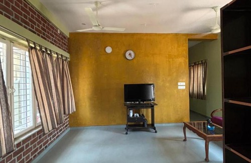 Kuilapalayam Apartment | The Luxora Villa