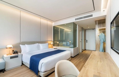 Aerocity Hotel | The- Luxury Enclave Plaza Near IGI Airport Delhi