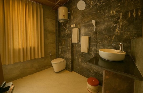 Manali Hotel | The Manali Suites & Villas, Manali - Luxury Stay Away From City Hustle