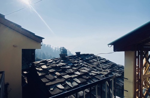 Burwa House | The Mountain Story B&B in Manali. Off-beat & Pet friendly!