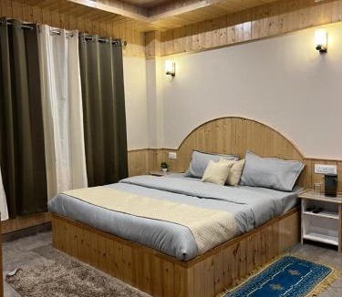 Banjar House | The Mountain Stream