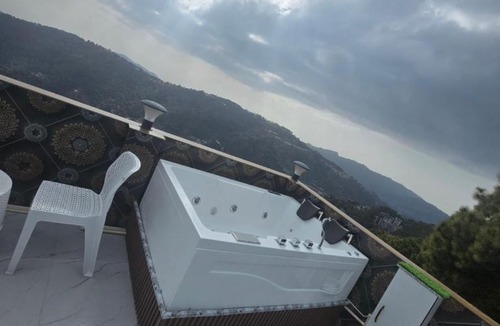 Barog Hotel | The Mountain Vault