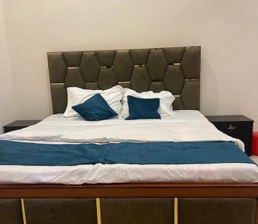 Noida Hotel | The Noida Inn