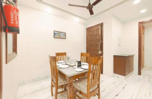 Sushant Lok Apartment | The Onyx by Parfait Street