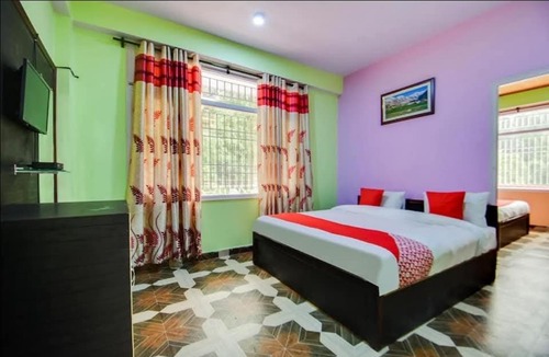 Kandaghat Hotel | THE PINE STAy